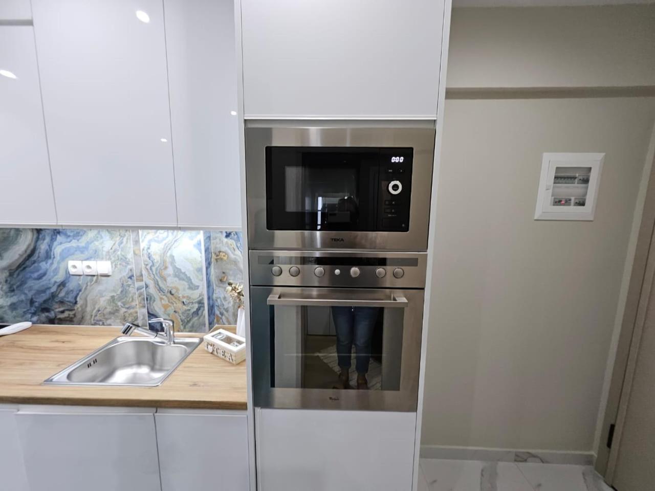 Agora Luxury Apartment 7 Лутраки Екстериор снимка